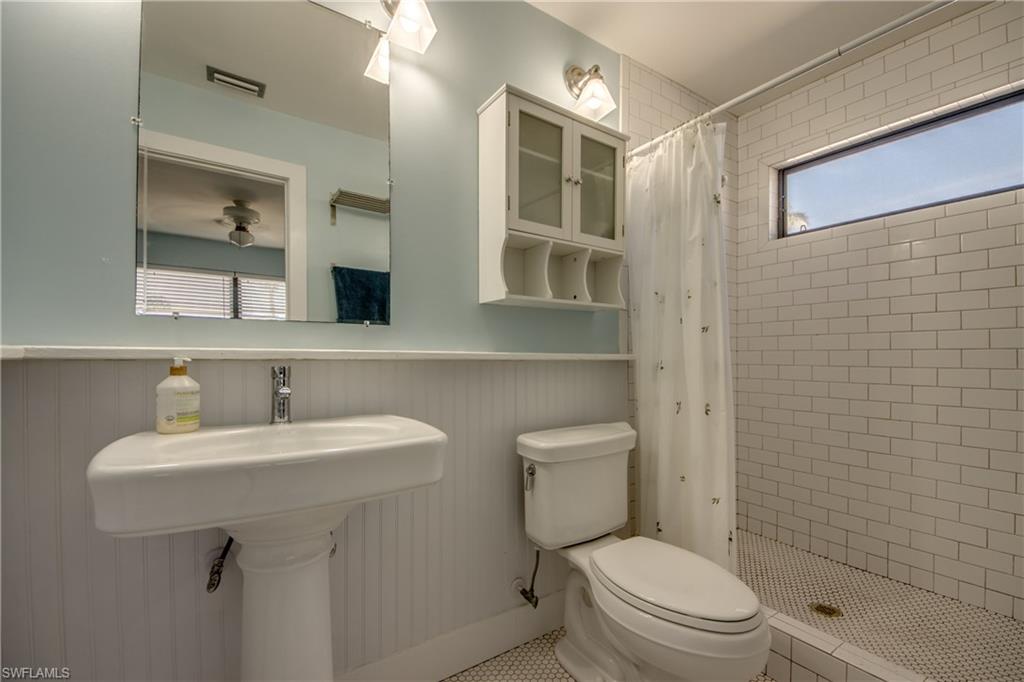 KNIGHTS BOKEELIA ISLE - Residential