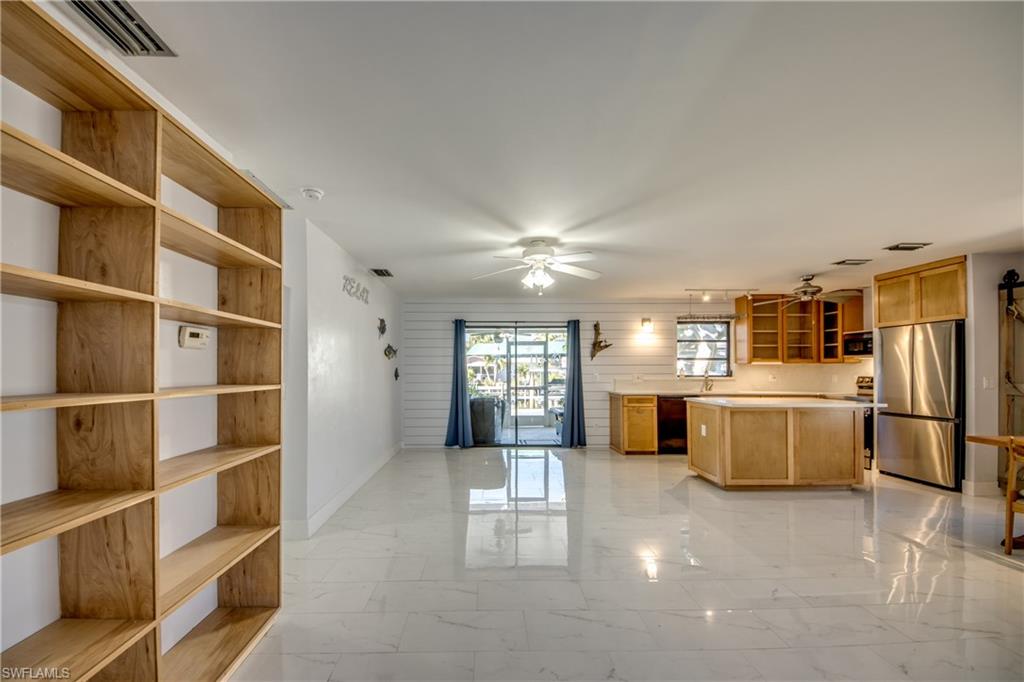 KNIGHTS BOKEELIA ISLE - Residential