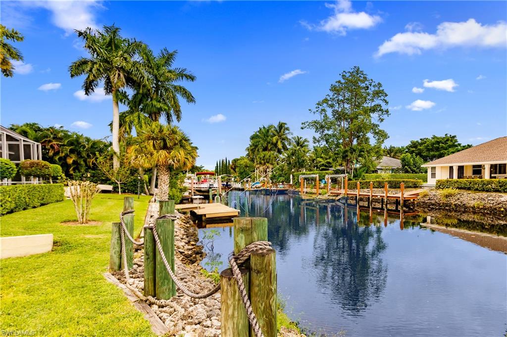 MANATEE POINT - Residential