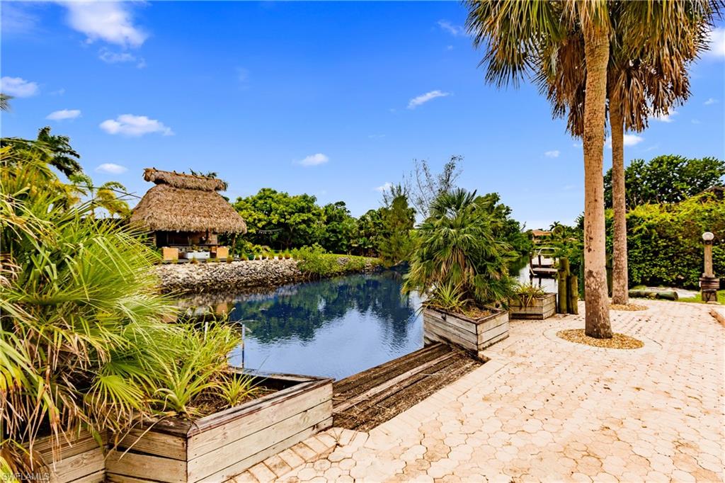 MANATEE POINT - Residential