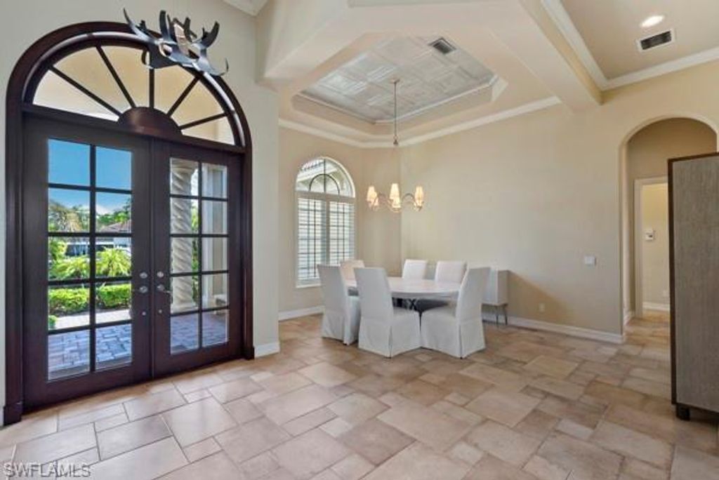 Photo of 1400 Jewel Box AVE, NAPLES, FL 34102 (MLS # 225073826)