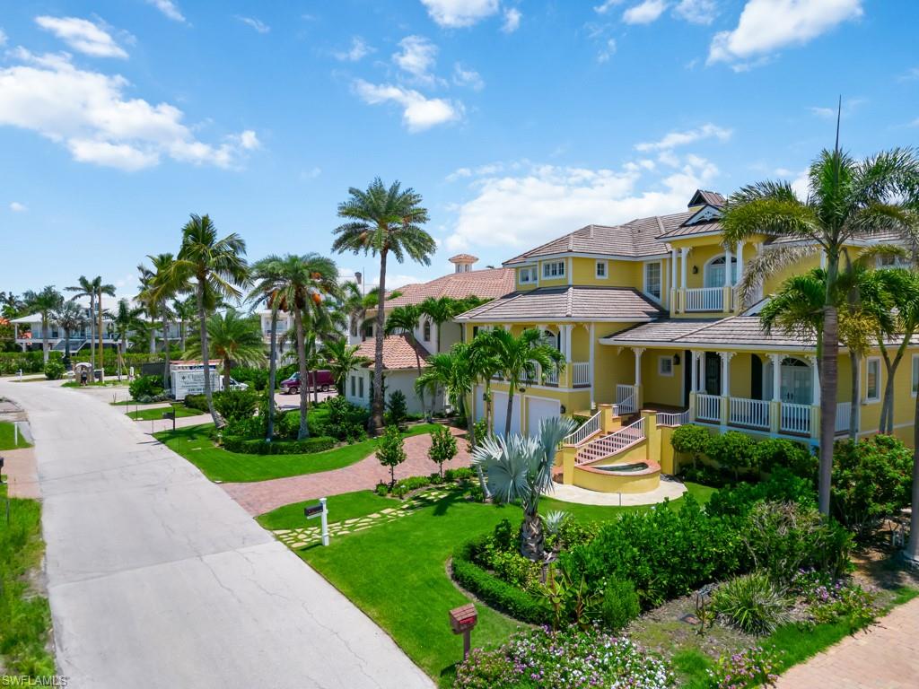 CAROLANDS - Residential