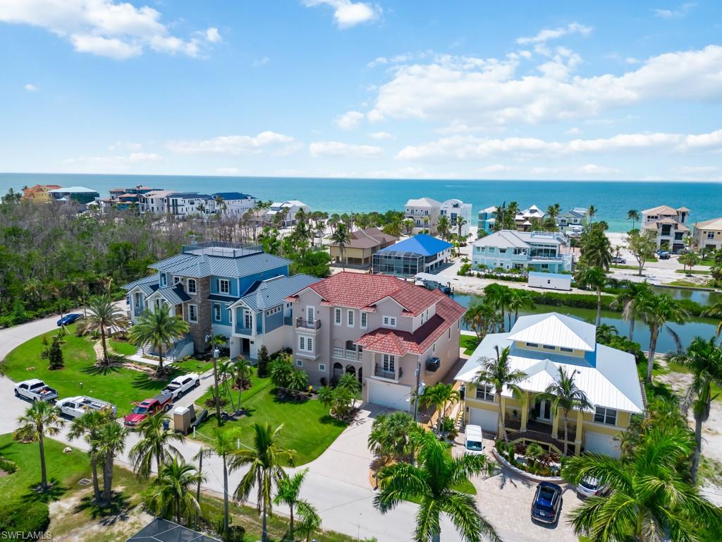 CAROLANDS - Residential