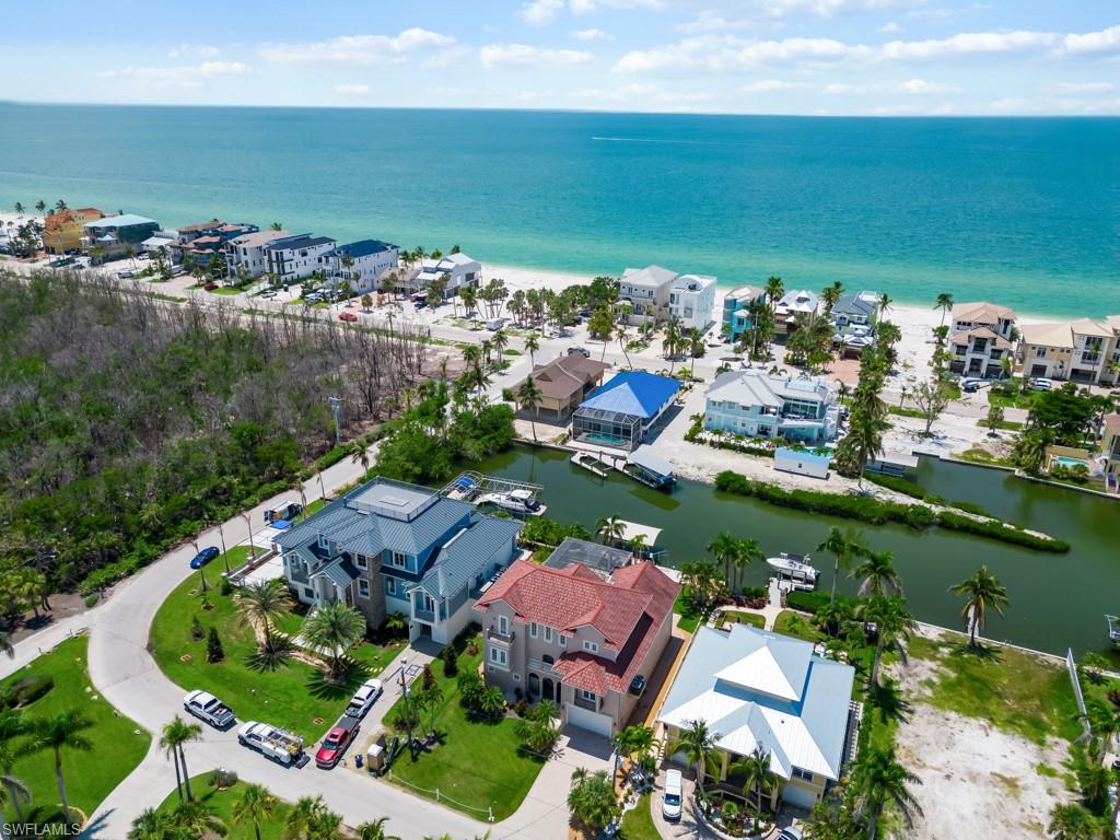 CAROLANDS - Residential