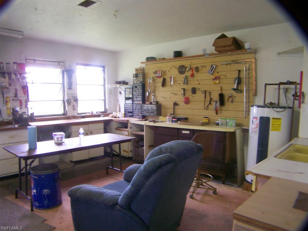 COUNTRY CLUB ESTATES - Residential