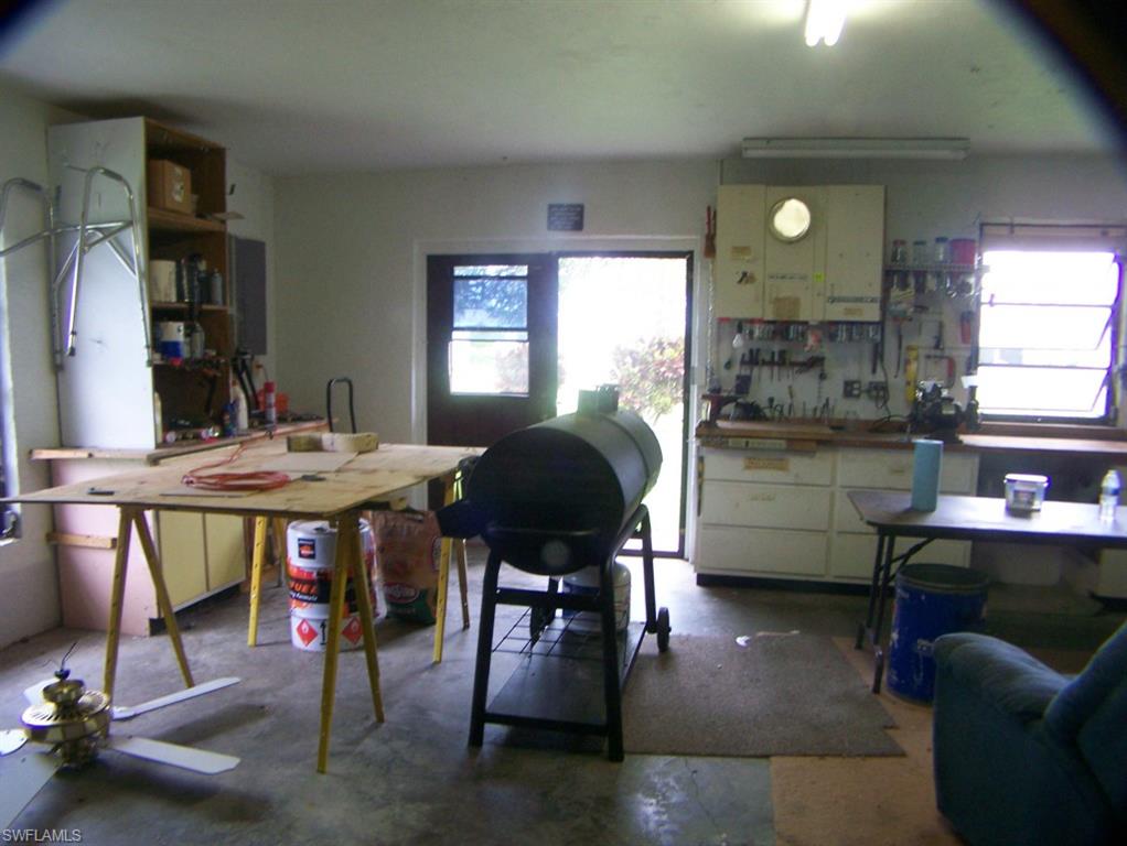 COUNTRY CLUB ESTATES - Residential