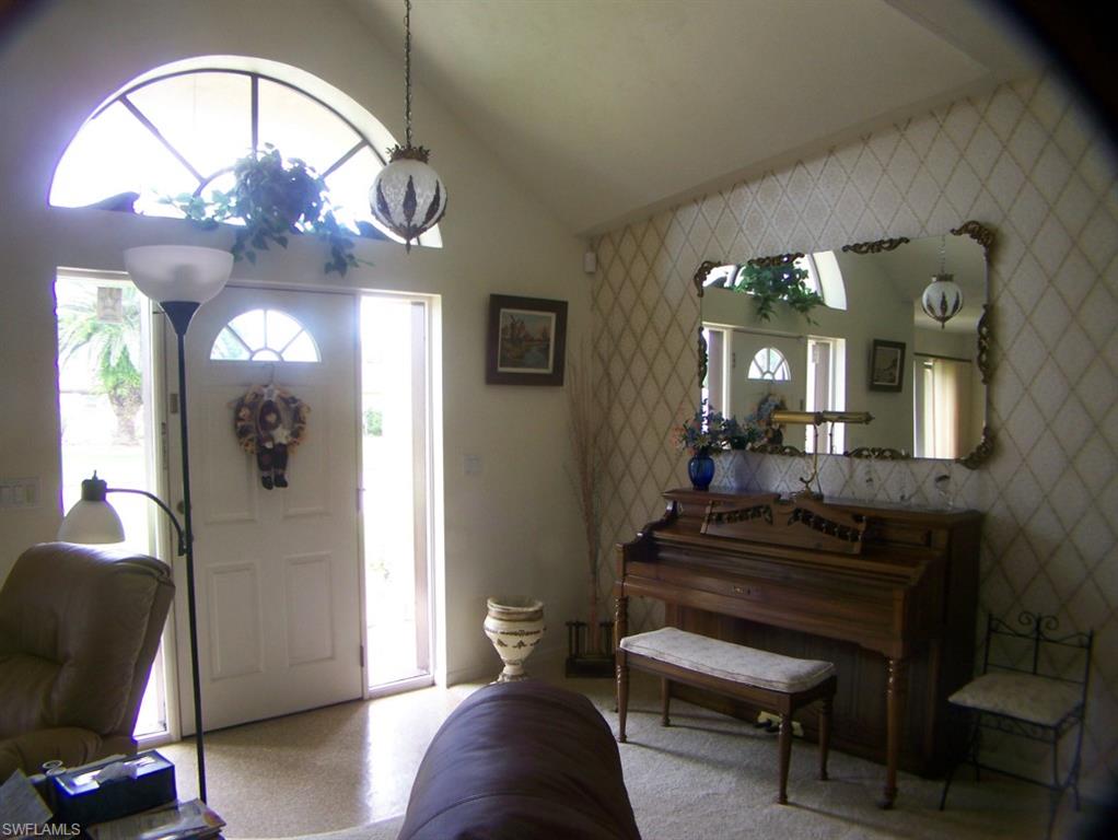 COUNTRY CLUB ESTATES - Residential