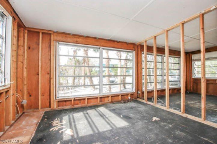 METES AND BOUNDS - Residential