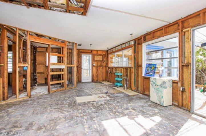 METES AND BOUNDS - Residential