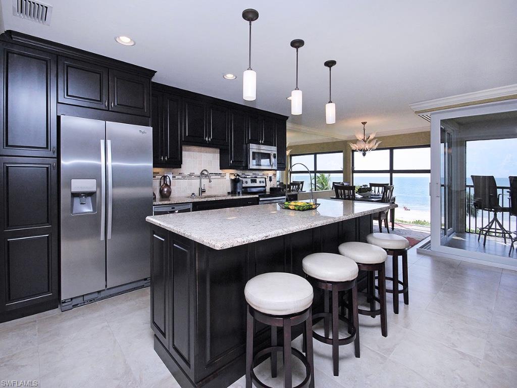 KINGS CROWN - Residential