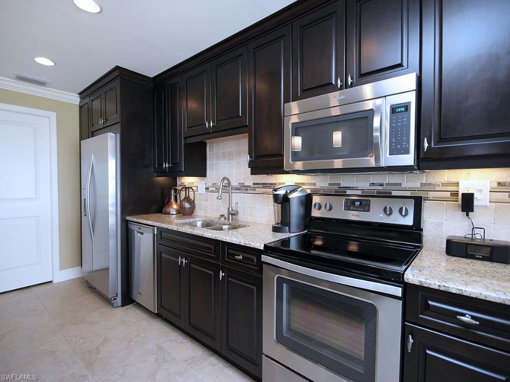 KINGS CROWN - Residential