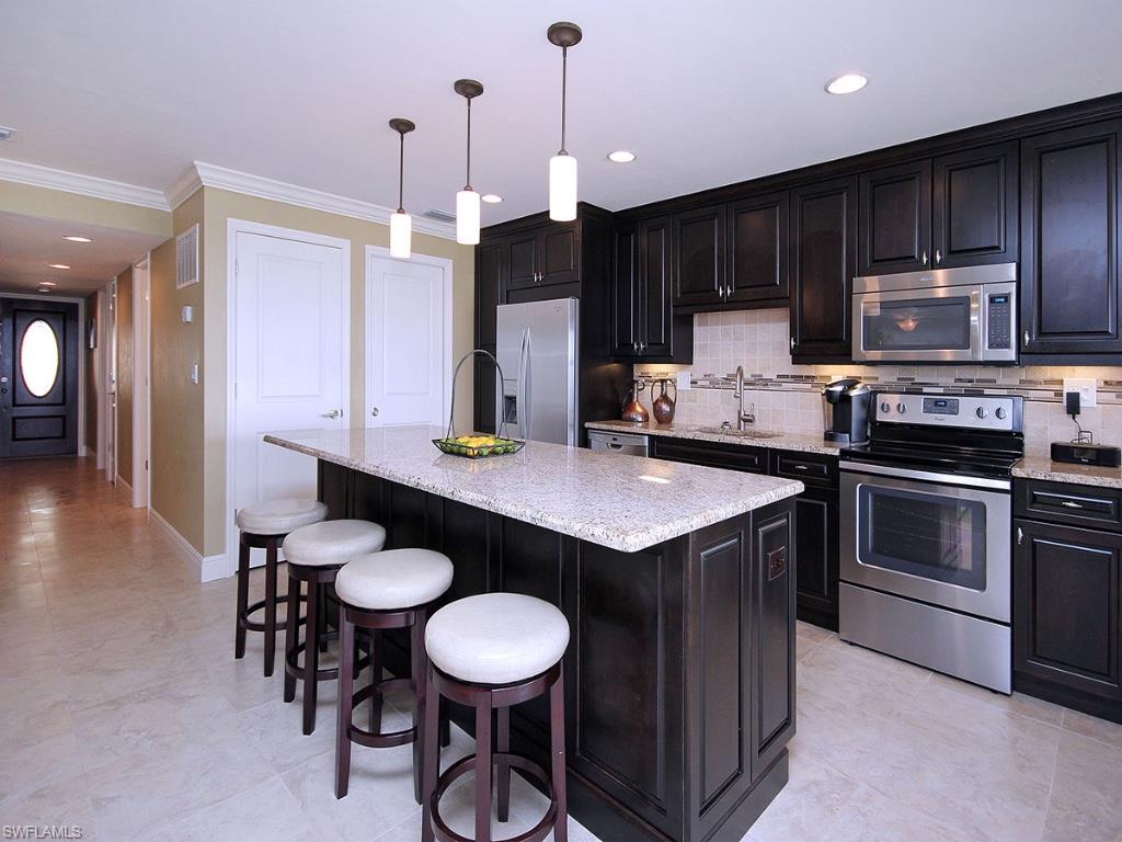 KINGS CROWN - Residential