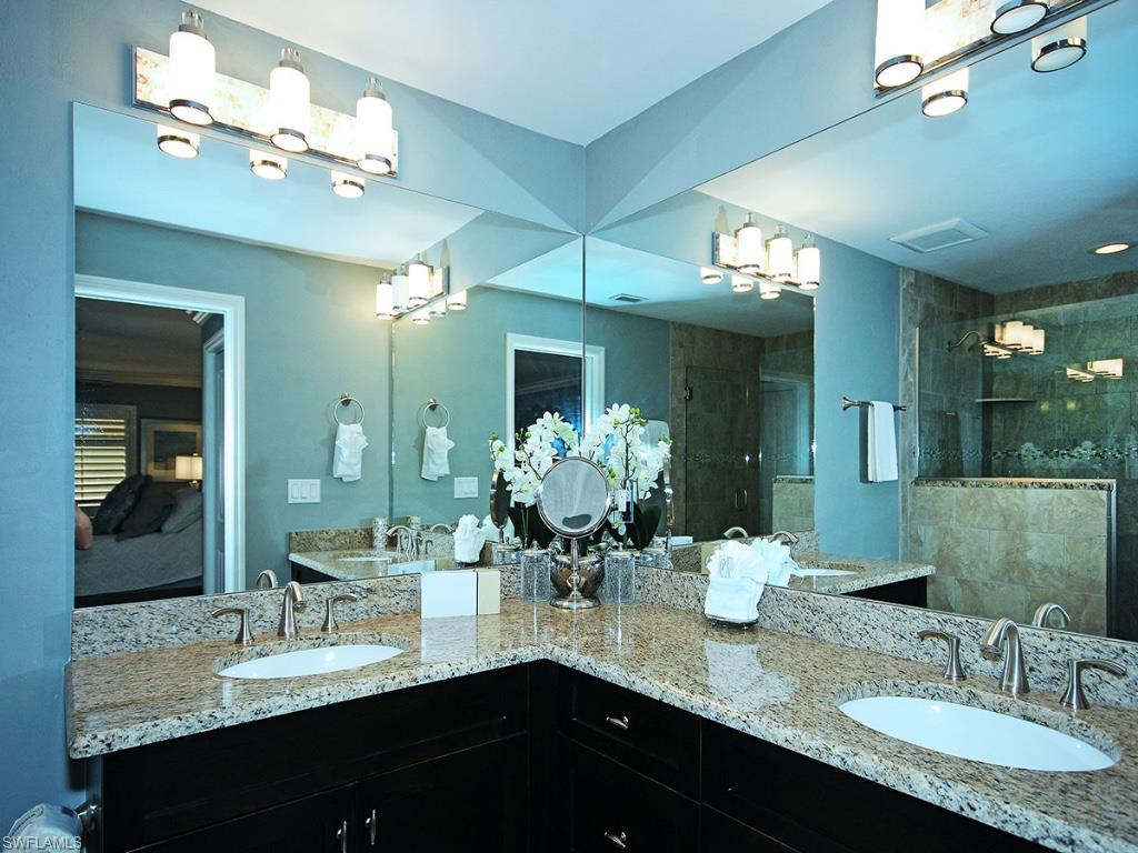 KINGS CROWN - Residential