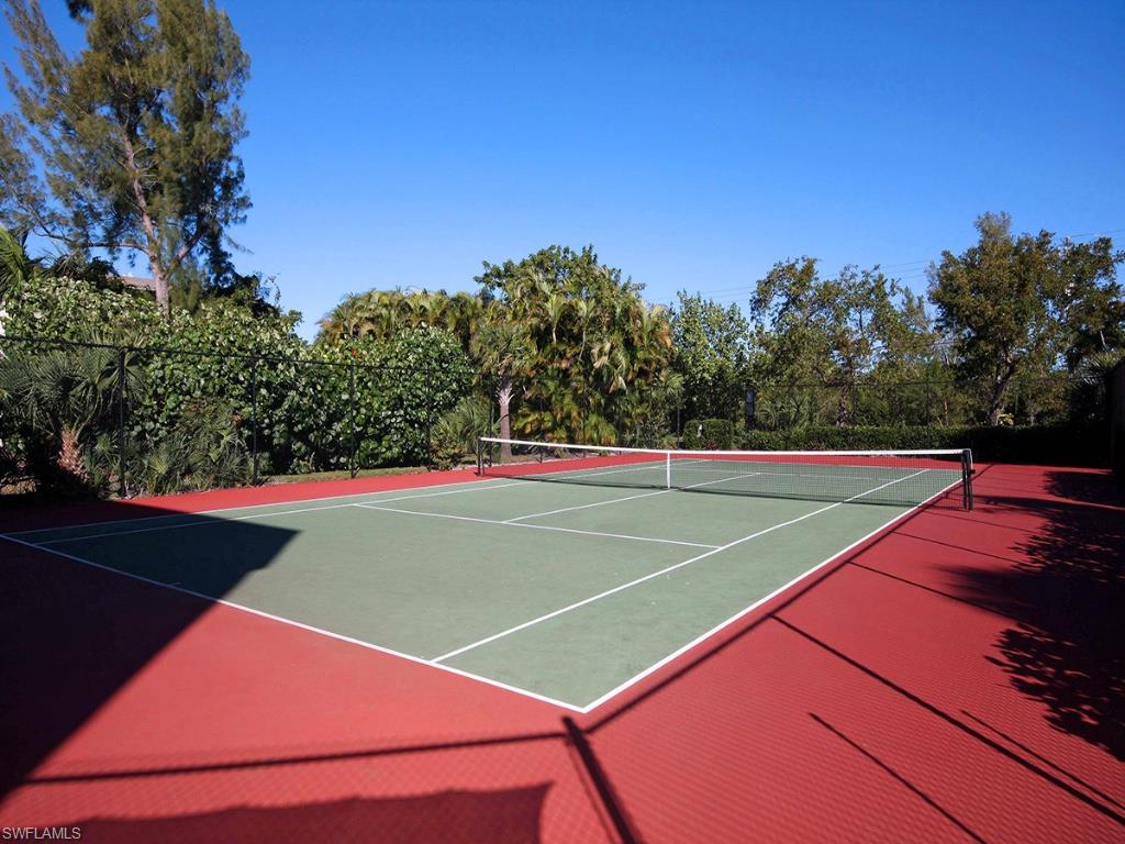 KINGS CROWN - Residential