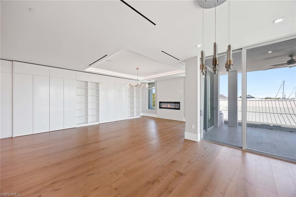 NAUTILUS NAPLES - Residential