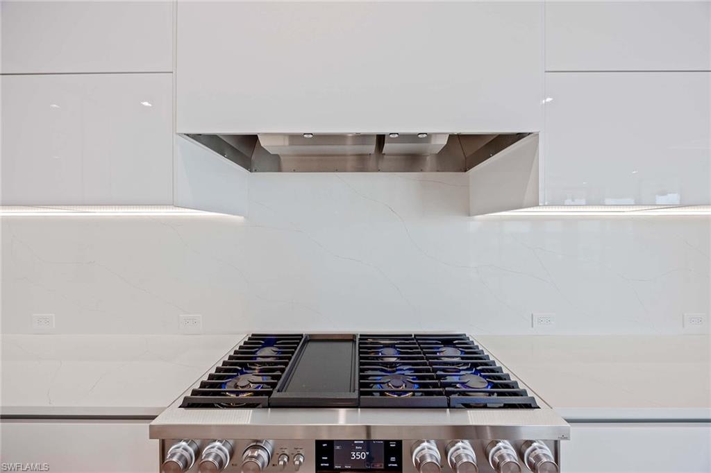 NAUTILUS NAPLES - Residential