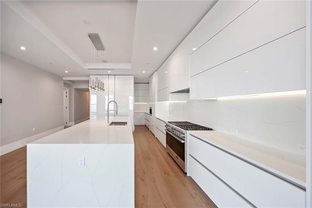 NAUTILUS NAPLES - Residential