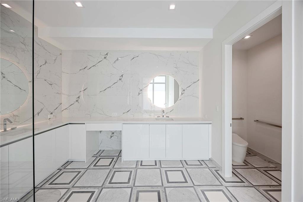 NAUTILUS NAPLES - Residential