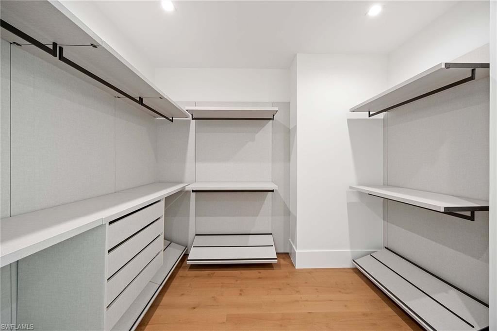 NAUTILUS NAPLES - Residential