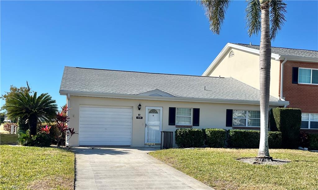 MYERLEE COUNTRY CLUB ESTATES NORTH CONDO - Residential