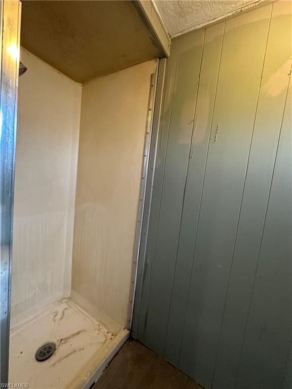 SUNCOAST ESTATES UNREC - Residential Lease