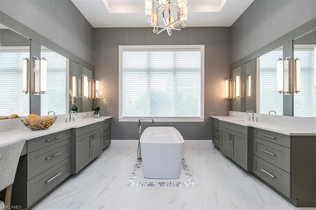 WINDWARD ISLE - Residential