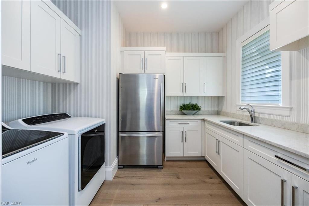 WINDWARD ISLE - Residential