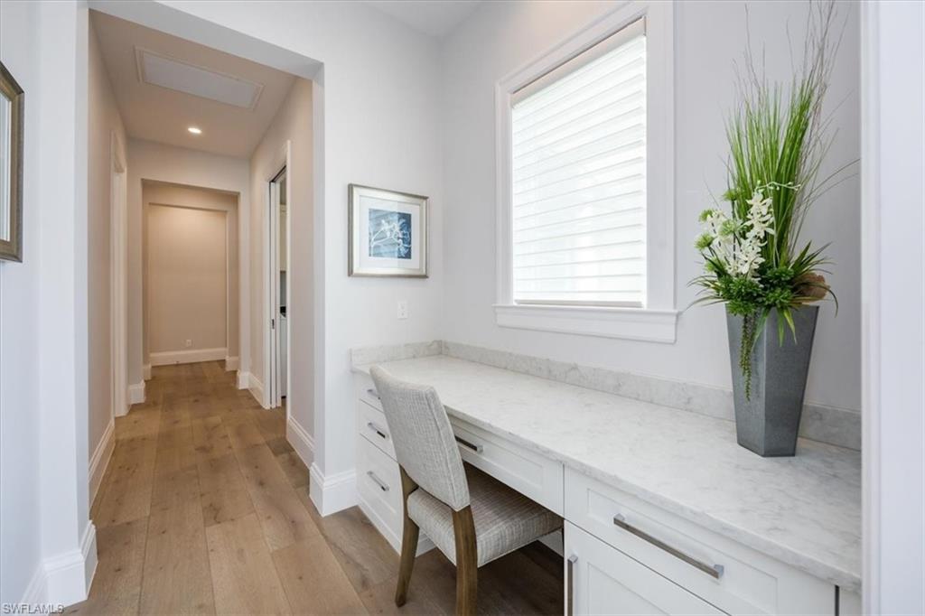 WINDWARD ISLE - Residential