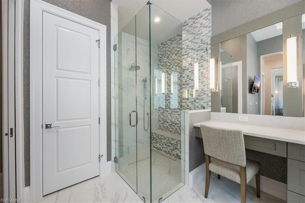 WINDWARD ISLE - Residential