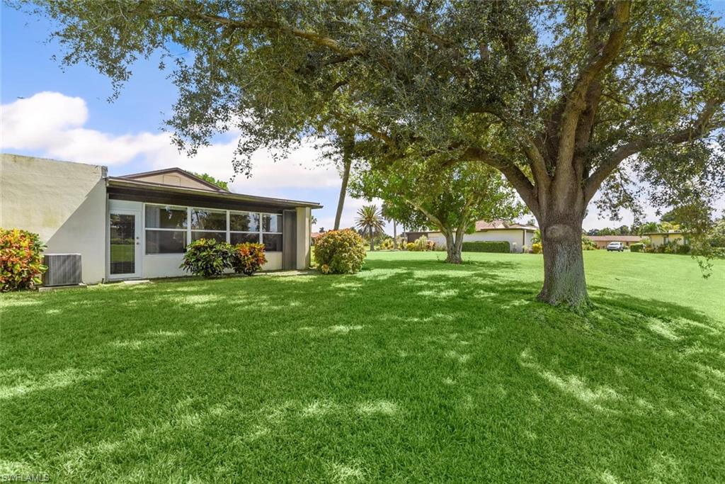 LAKEWOOD VILLAS - Residential