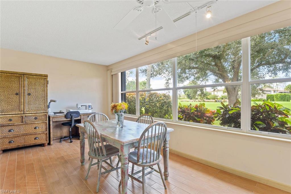 LAKEWOOD VILLAS - Residential