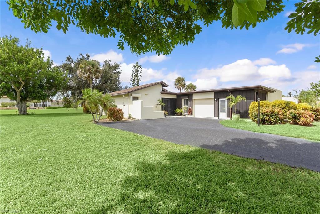 LAKEWOOD VILLAS - Residential