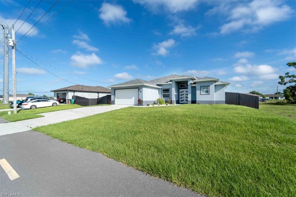 CAPE CORAL - Residential