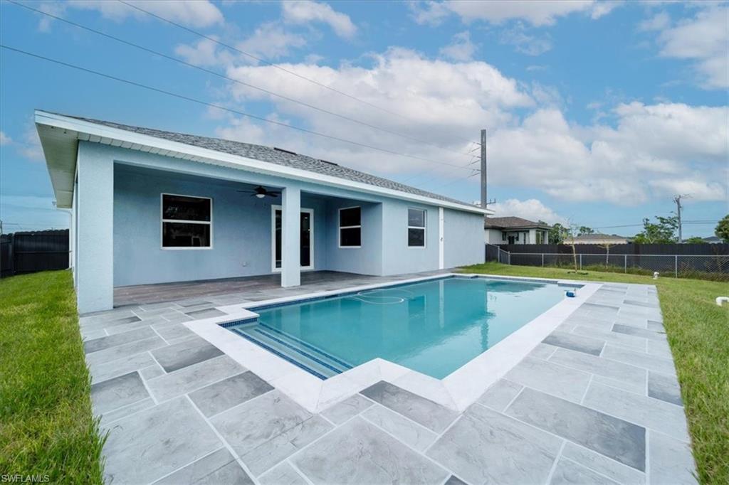 CAPE CORAL - Residential