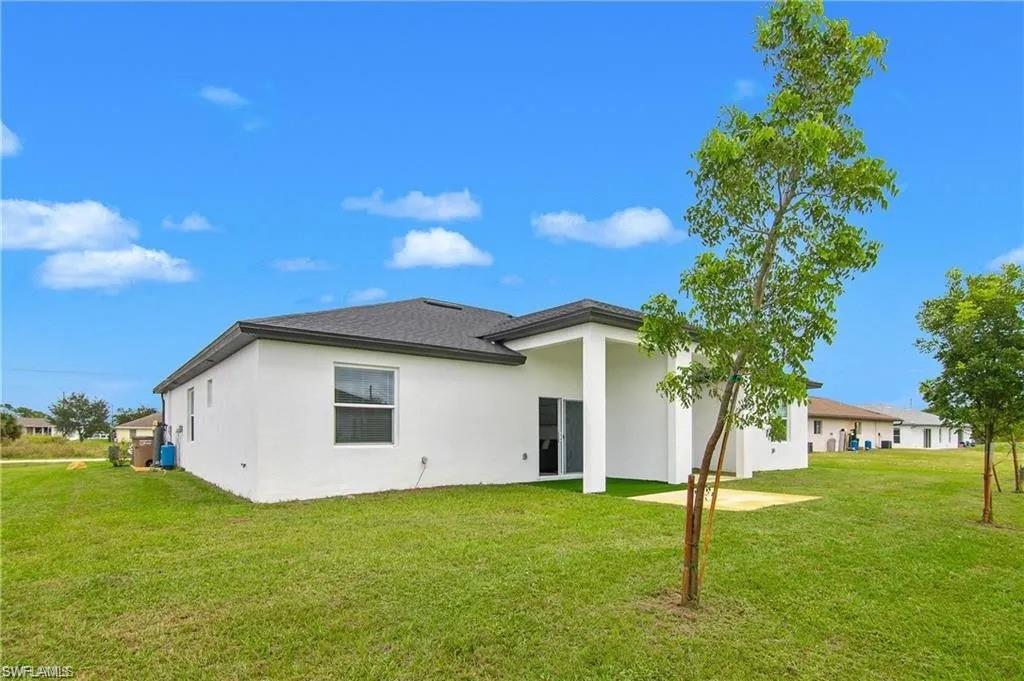 LEHIGH ACRES - Residential