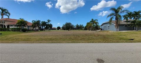 11322 Royal Tee CIR CAPE CORAL FL 33991