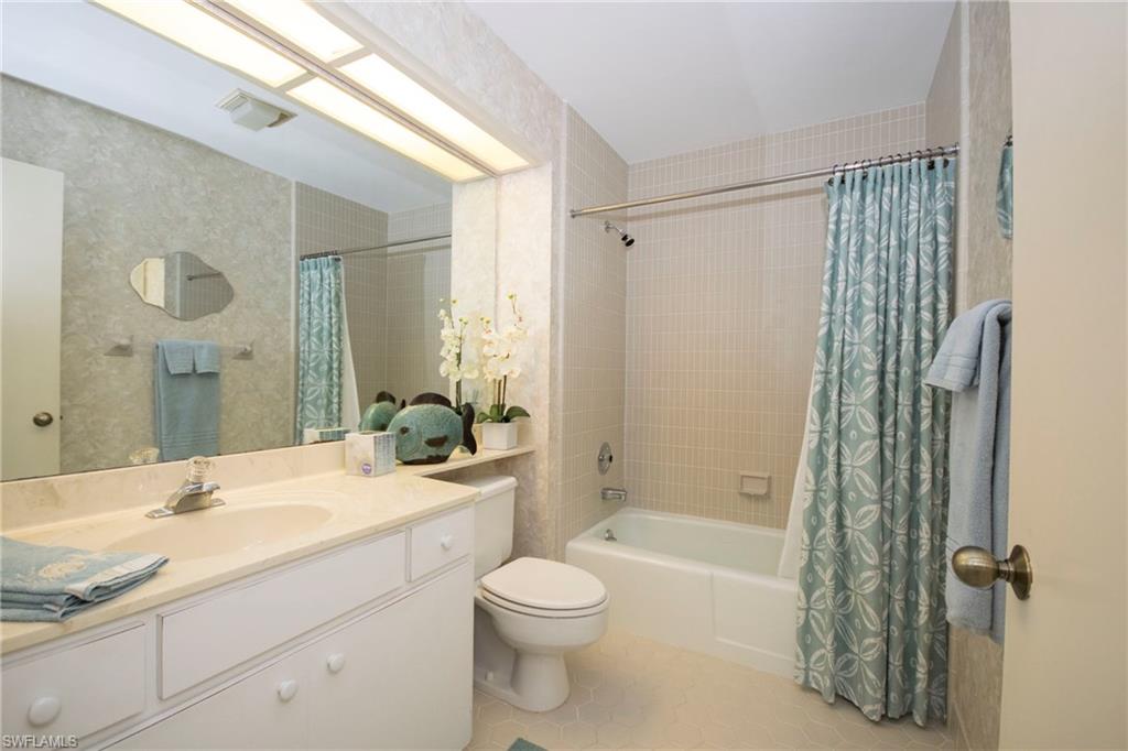 BEARS PAW VILLAS - Residential