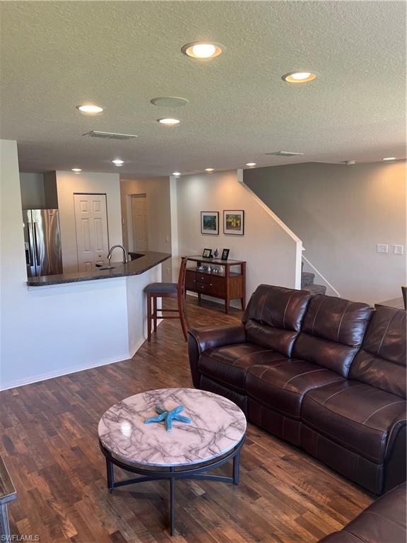 BAYSHORE COMMONS - Residential