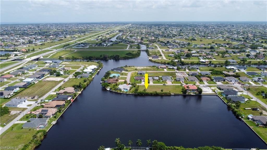 CAPE CORAL - Land