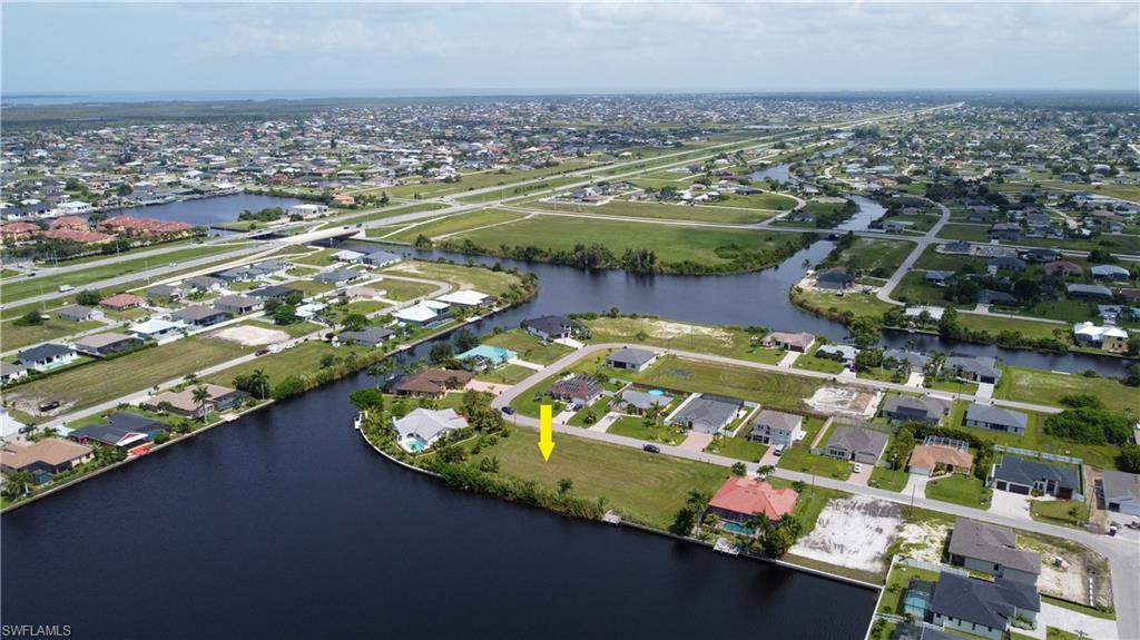 CAPE CORAL - Land