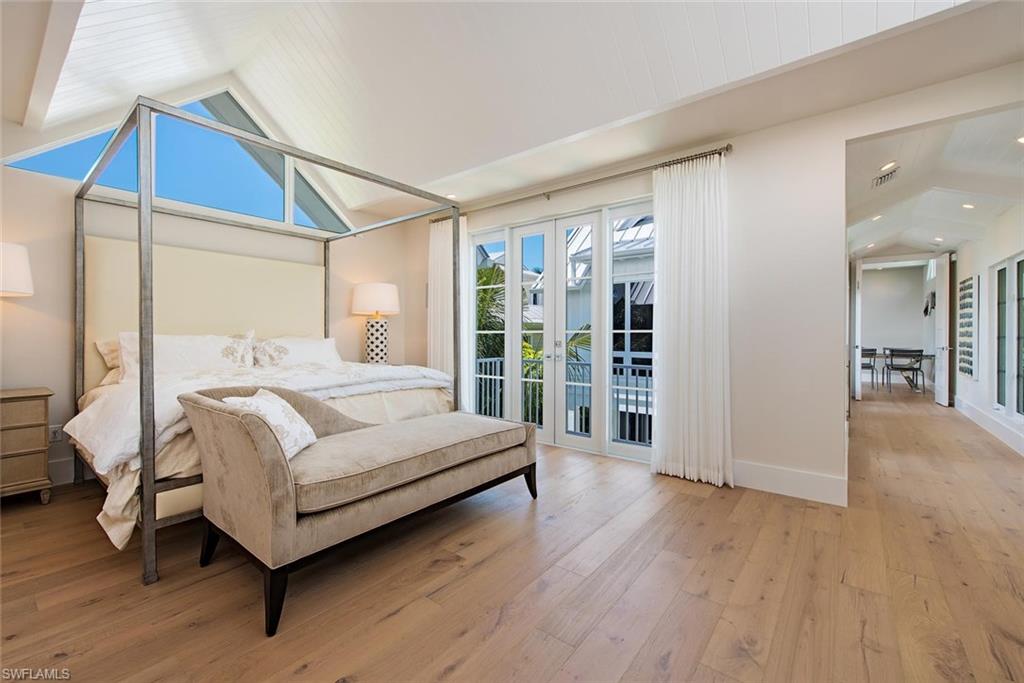 OLDE NAPLES - Residential