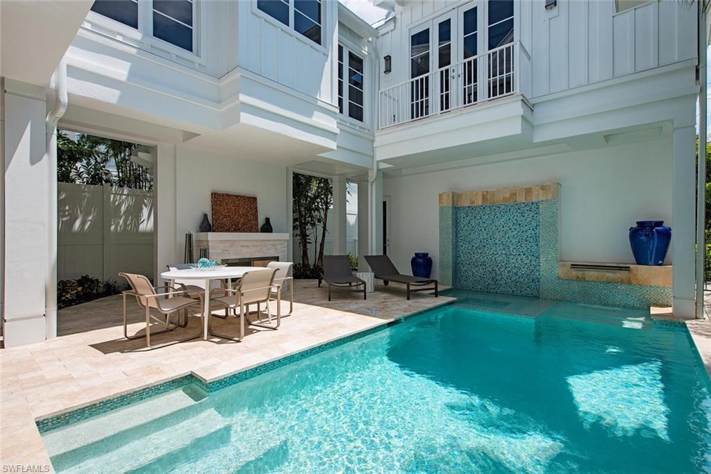 OLDE NAPLES - Residential