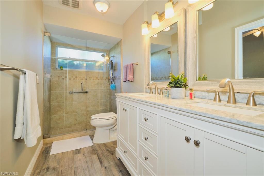 SAGAMORE COURT - Residential