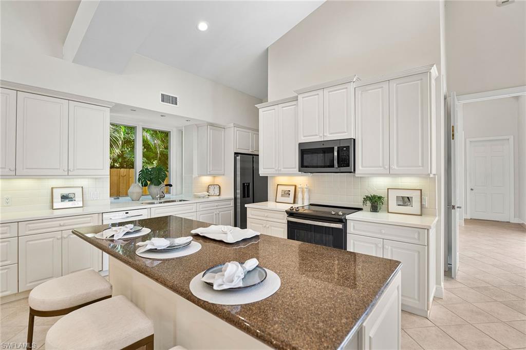 OLDE NAPLES - Residential