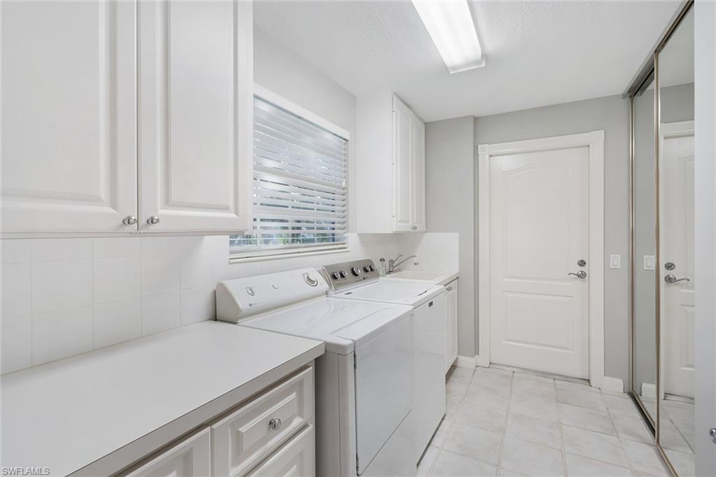 VILLAGE WALK - Residential