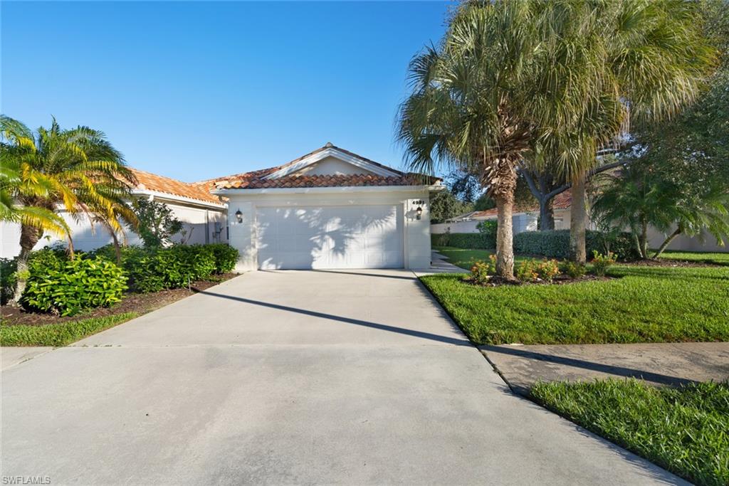 VILLAGE WALK - Residential