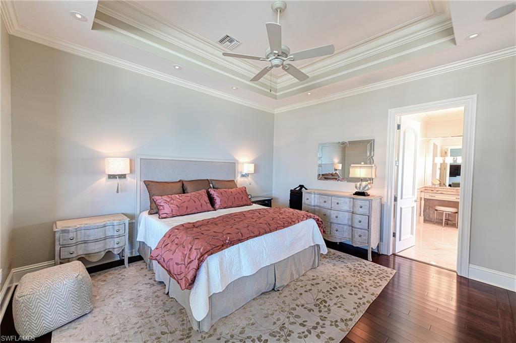 BAREFOOT BEACH - Residential