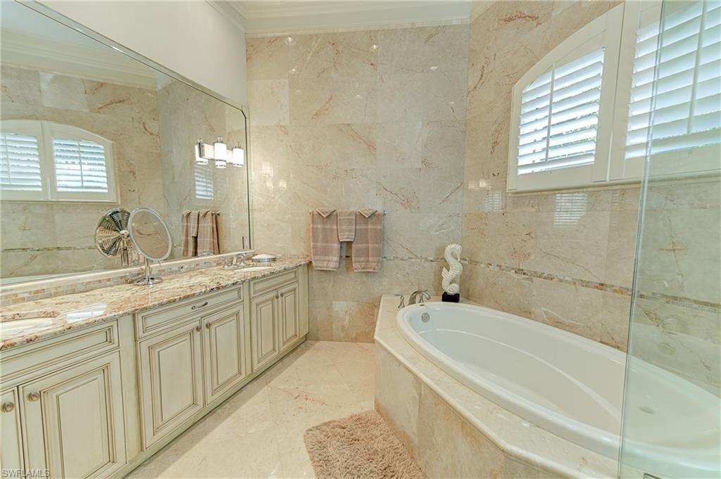 BAREFOOT BEACH - Residential