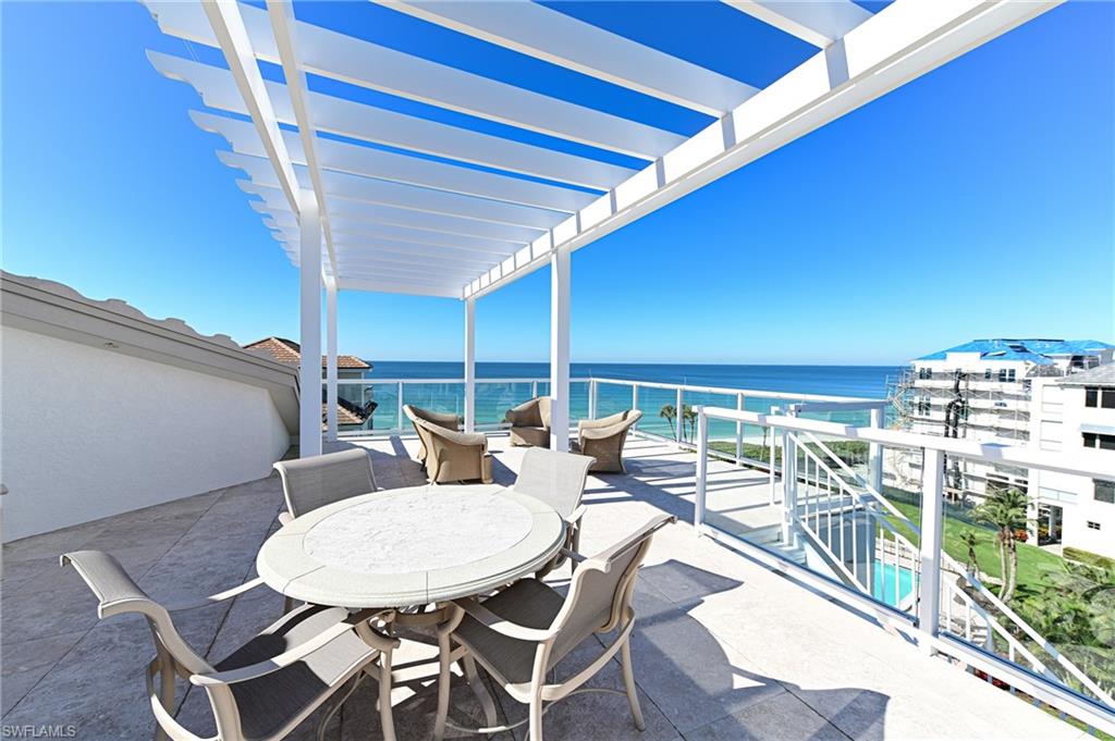 BAREFOOT BEACH - Residential