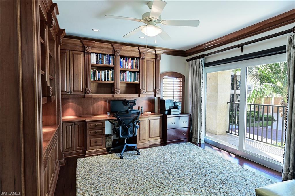 BAREFOOT BEACH - Residential